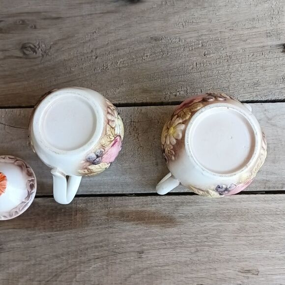 Cream and sugar  - Picture 7 of 7